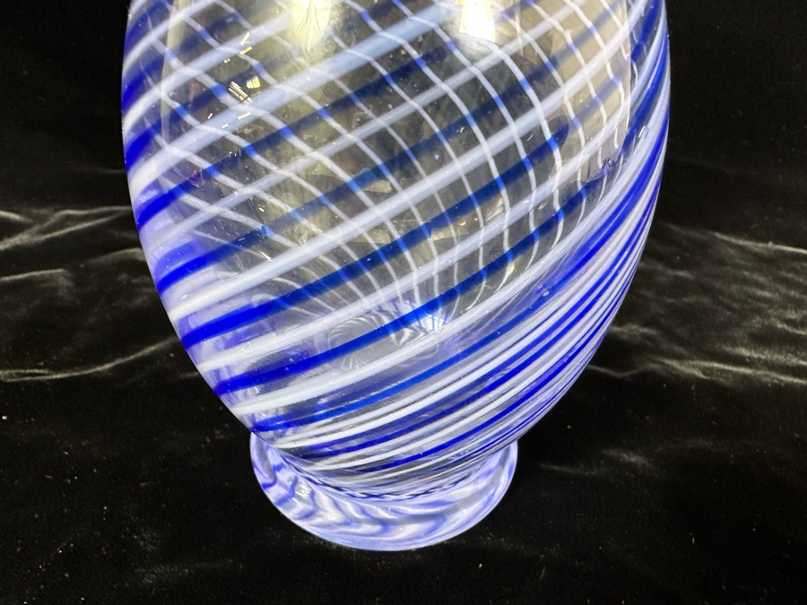 Stunning Art Glass Vase 9.5H [Photo 5]
