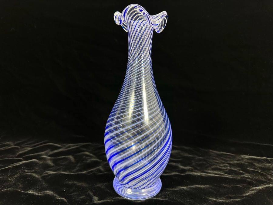 Stunning Art Glass Vase 9.5H