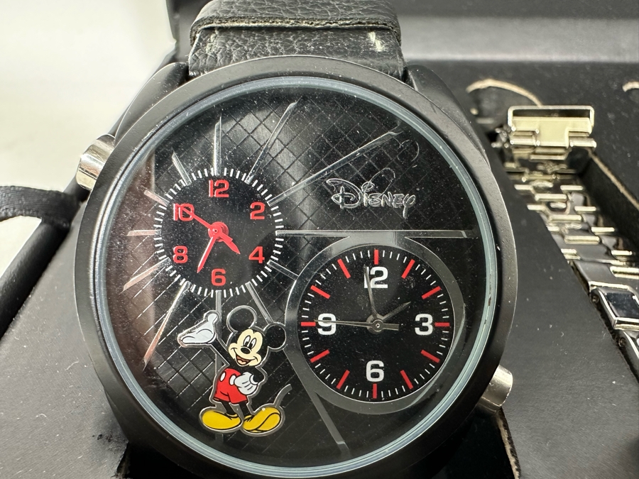 Limited Edition Disney Mickey Mouse Watch With Replacement Bands And Original Box [Photo 7]