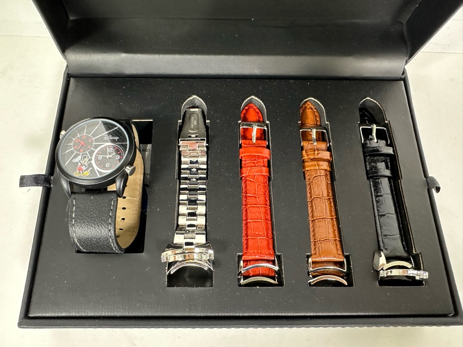 Limited Edition Disney Mickey Mouse Watch With Replacement Bands And Original Box [Photo 12]