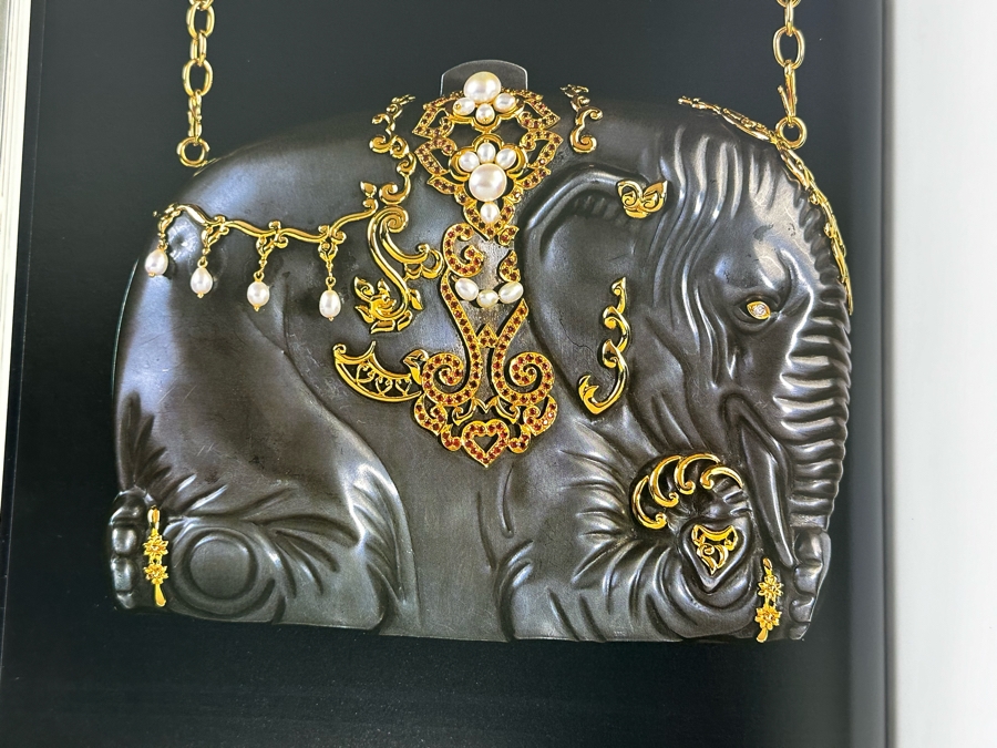 Hardcover Book Elizabeth Taylor My Love Affair With Jewelry Retails $65 [Photo 8]