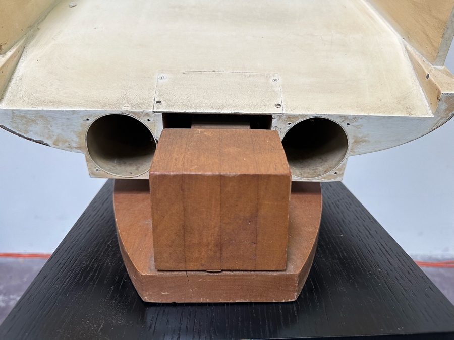 Large Prototype Model Of Northrop M2-F2 Heavyweight Lifting Body Experimental Aircraft Plane Featured In Opening Credits Of The 1970s TV Series The Six Million Dollar Man 41L X 17.5W X 16H [Photo 21]