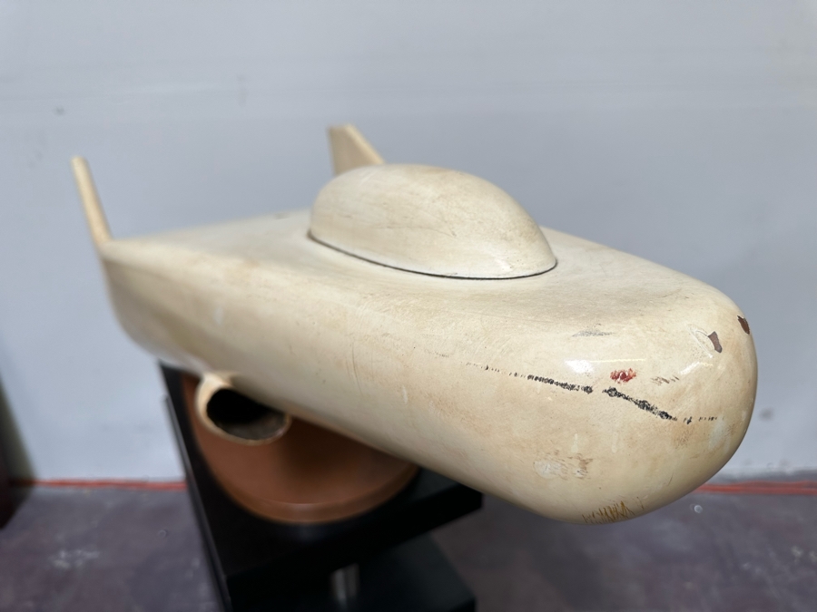 Large Prototype Model Of Northrop M2-F2 Heavyweight Lifting Body Experimental Aircraft Plane Featured In Opening Credits Of The 1970s TV Series The Six Million Dollar Man 41L X 17.5W X 16H [Photo 11]