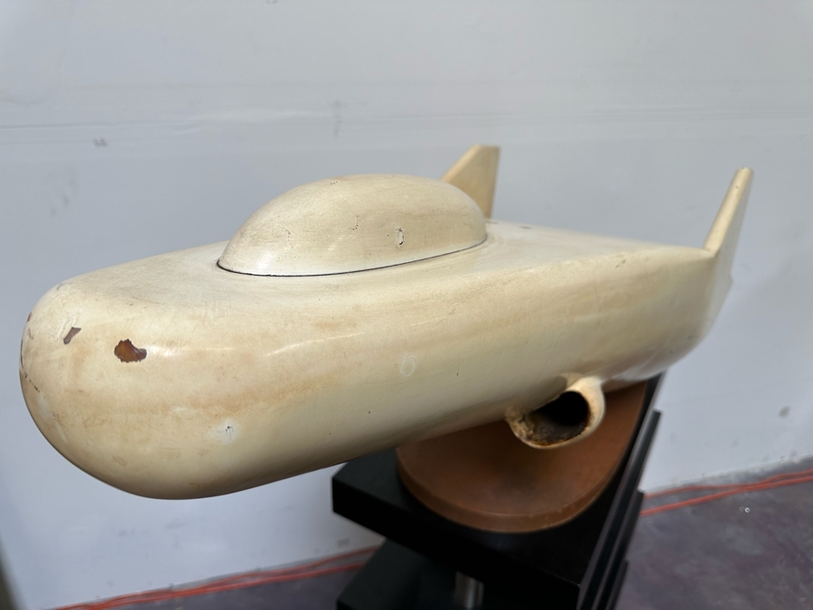 Large Prototype Model Of Northrop M2-F2 Heavyweight Lifting Body Experimental Aircraft Plane Featured In Opening Credits Of The 1970s TV Series The Six Million Dollar Man 41L X 17.5W X 16H [Photo 16]