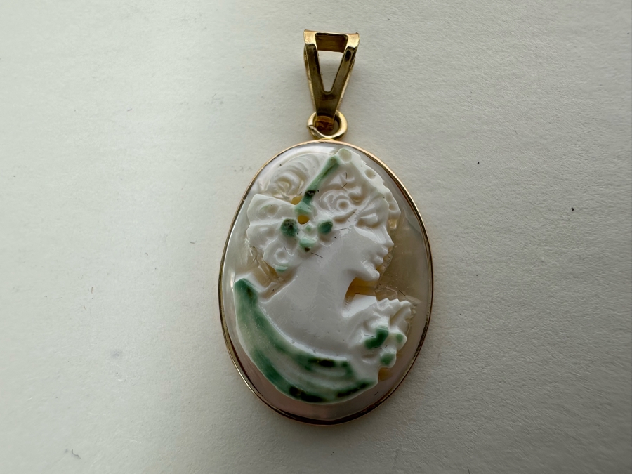 Vintage 14K Gold Carved Shell Cameo Signed Pendant Italy 2g [Photo 4]