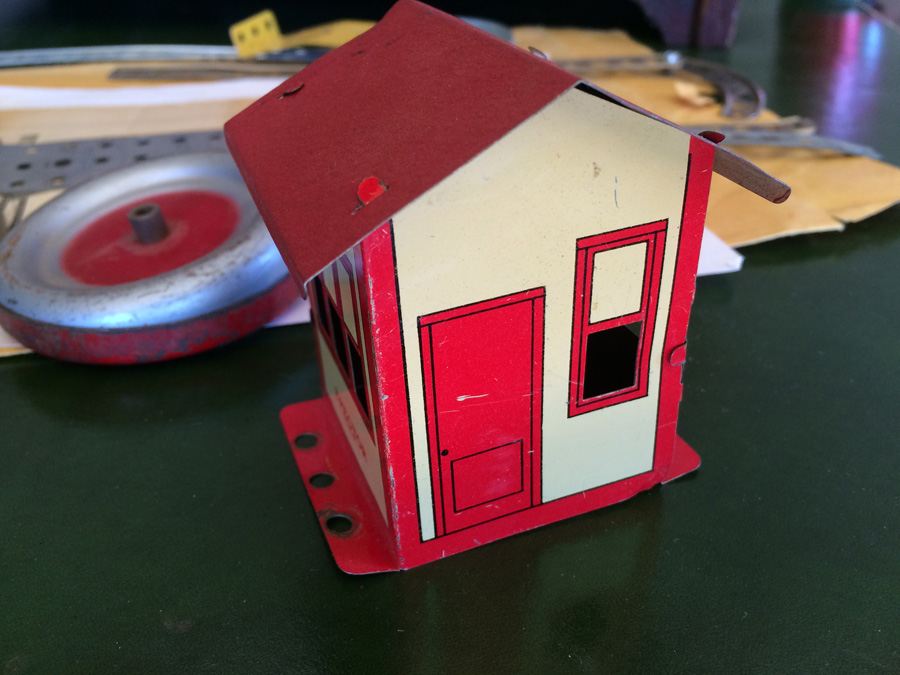 Vintage Erector Set in Wooden Box [Photo 33]