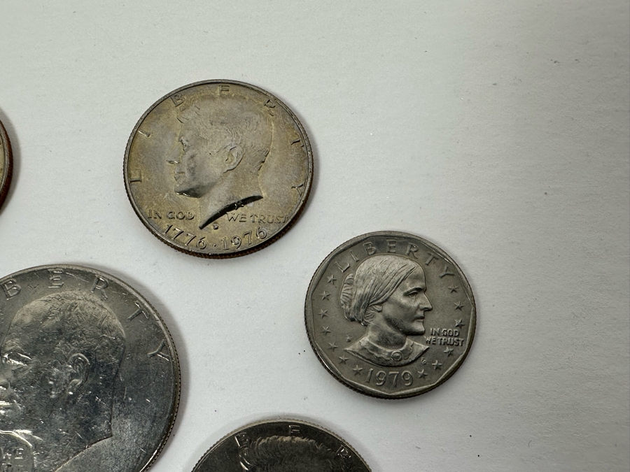 Coin Collection Featuring (8) Eisenhower One Dollar Coins, (12) Kennedy Half Dollars And (4) Susan B. Anthony Dollars [Photo 10]