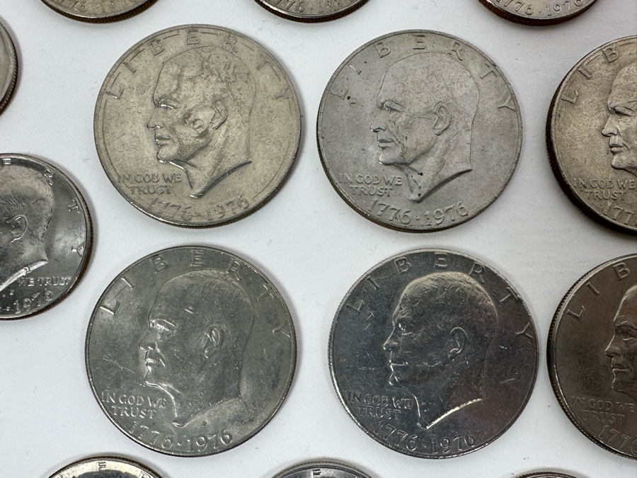 Coin Collection Featuring (8) Eisenhower One Dollar Coins, (12) Kennedy Half Dollars And (4) Susan B. Anthony Dollars [Photo 4]