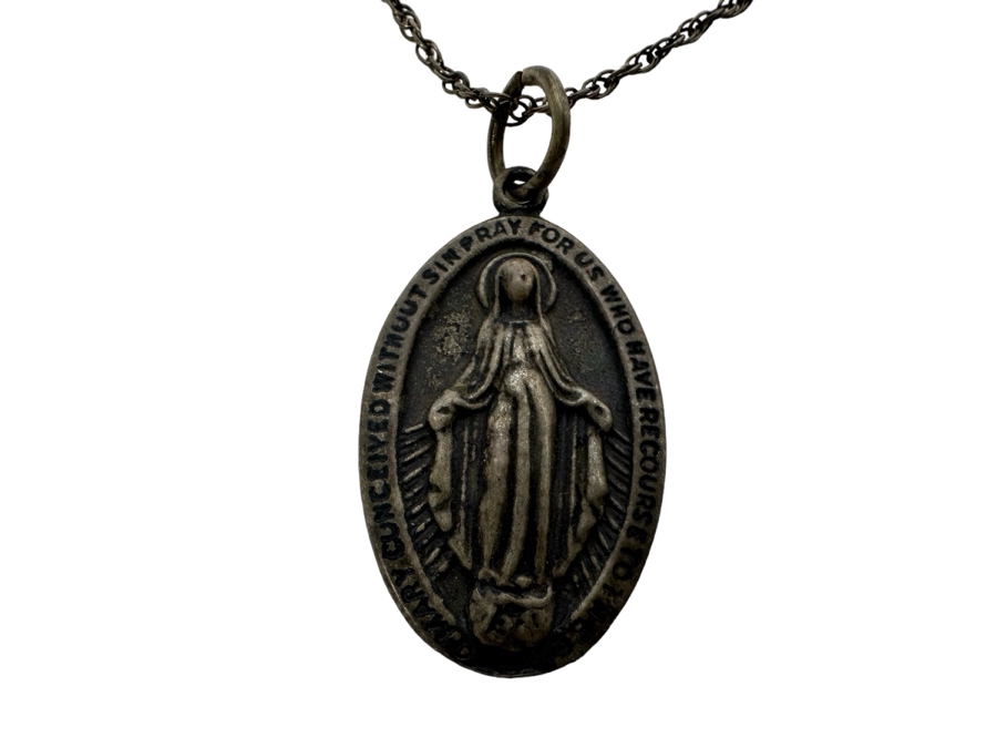 Sterling Silver Saint Virgin Mary Pendant With Sterling Silver 20' Necklace 6.2g [Photo 2]