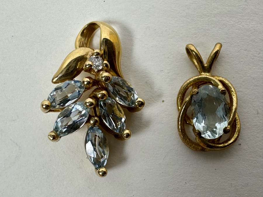 Pair Of 14K Gold Pendants With Light Blue Stones 2.2g [Photo 3]