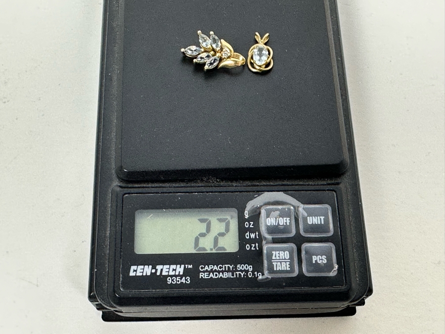 Pair Of 14K Gold Pendants With Light Blue Stones 2.2g [Photo 11]
