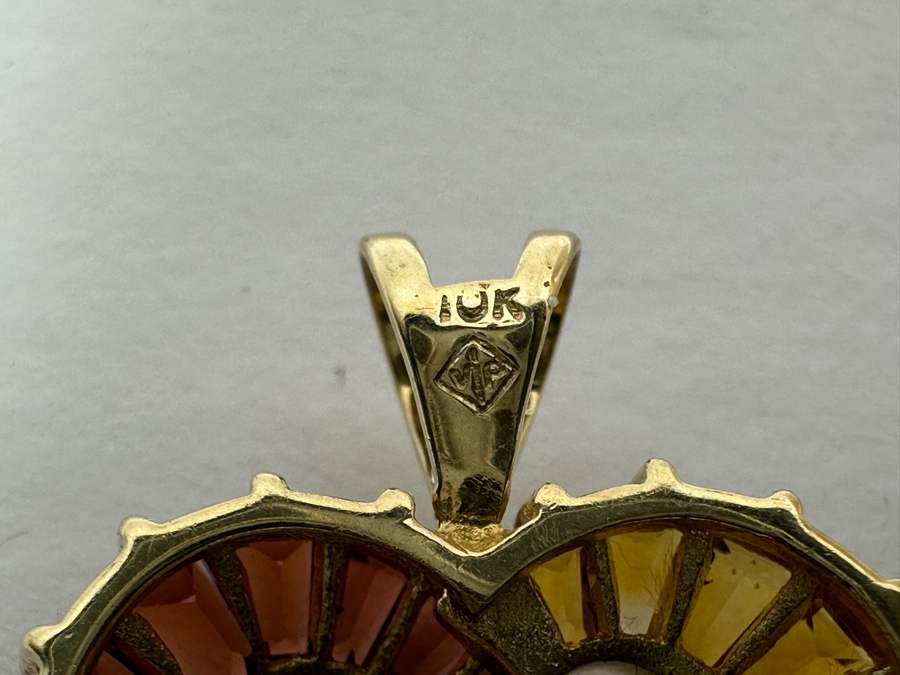 Just Added - 10K Gold Heart Pendant With Stones 3.3g [Photo 8]