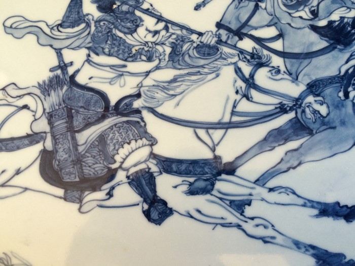 Beautiful Chinese Porcelain Blue and White Painted Tile Depicting a Battle/Fight Scene [Photo 13]