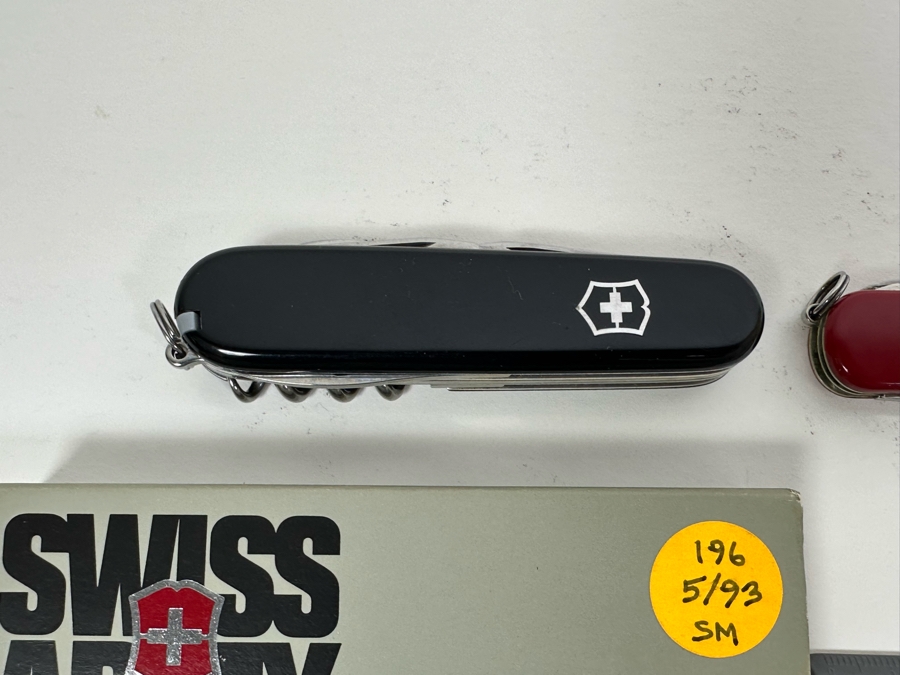 Collection Of Swiss Army Pocket Knives [Photo 11]