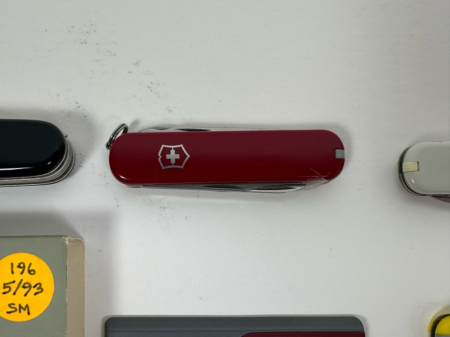 Collection Of Swiss Army Pocket Knives [Photo 12]