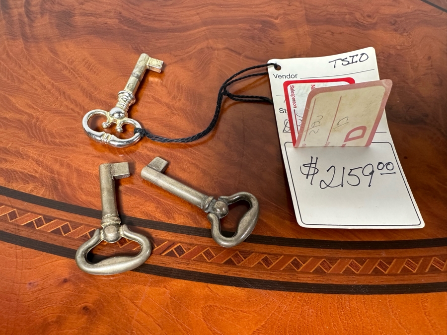 Francesco Molon Giemme Fine Furniture Demilune Commode 3 Lockable Drawers With Skeleton Key 46W X 18D X 33H Retails $2,100 [Photo 18]