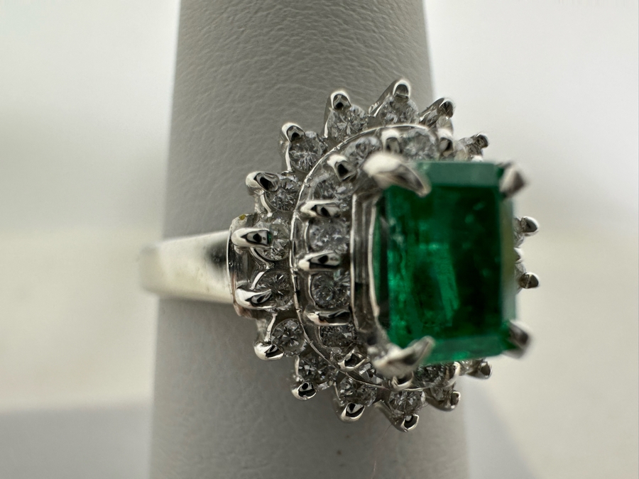 Platinum 900 Emerald & Diamond Ring Size 7 6.5g	 [Photo 6]