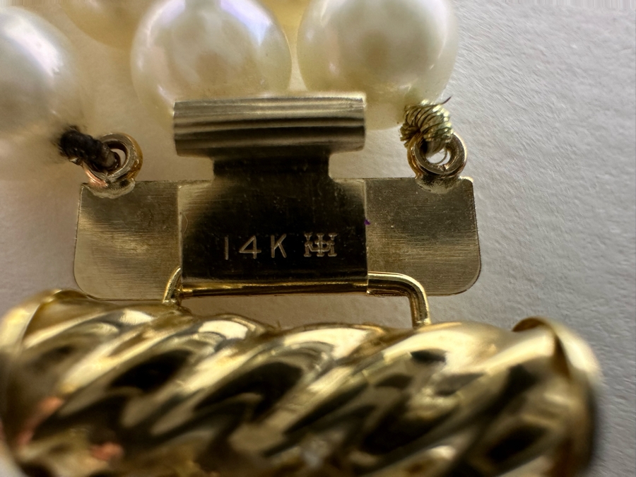 Royal Maui Jewelers Triple Strand Pearl 12' Necklace With 14K Gold Bars And Clasp [Photo 16]