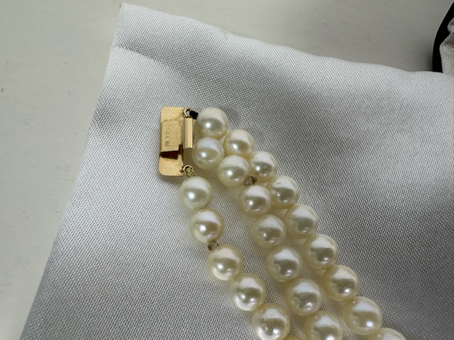 Royal Maui Jewelers Triple Strand Pearl 12' Necklace With 14K Gold Bars And Clasp [Photo 10]