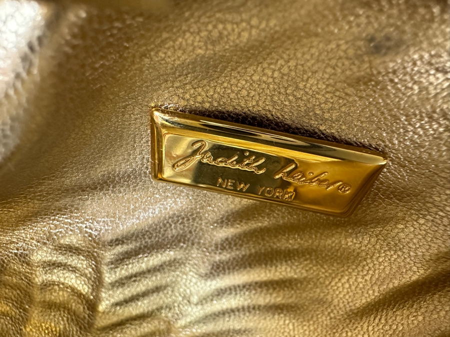 Judith Leiber New York Swarovski Crystal Swan Minaudiere Clutch Purse Evening Handbag With Mirror And Comb [Photo 14]