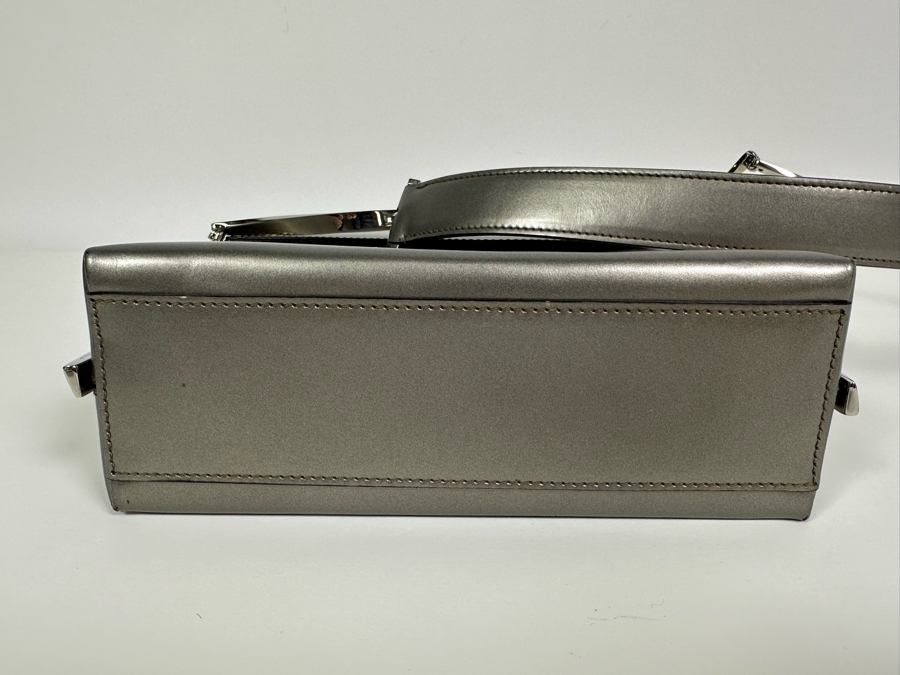 Salvatore Ferragamo Handbag [Photo 6]