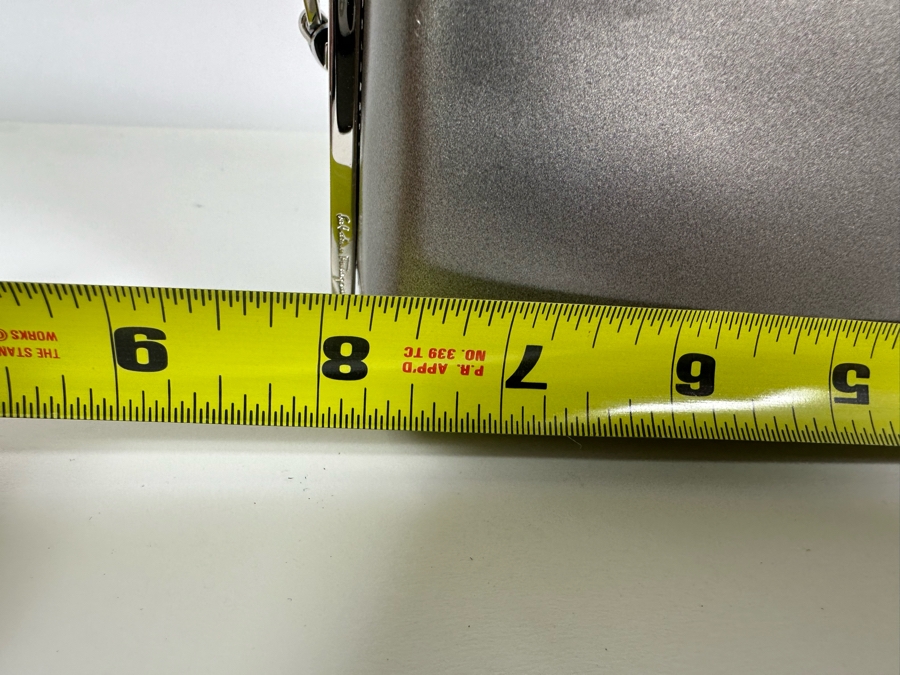 Salvatore Ferragamo Handbag [Photo 11]