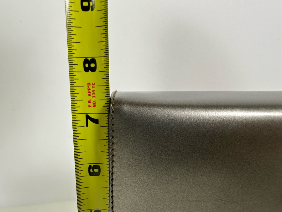 Salvatore Ferragamo Handbag [Photo 12]