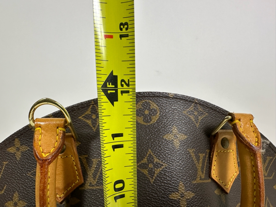 Louis Vuitton Vintage Monogram Canvas Ellipse MM 14.5W X 12H [Photo 13]