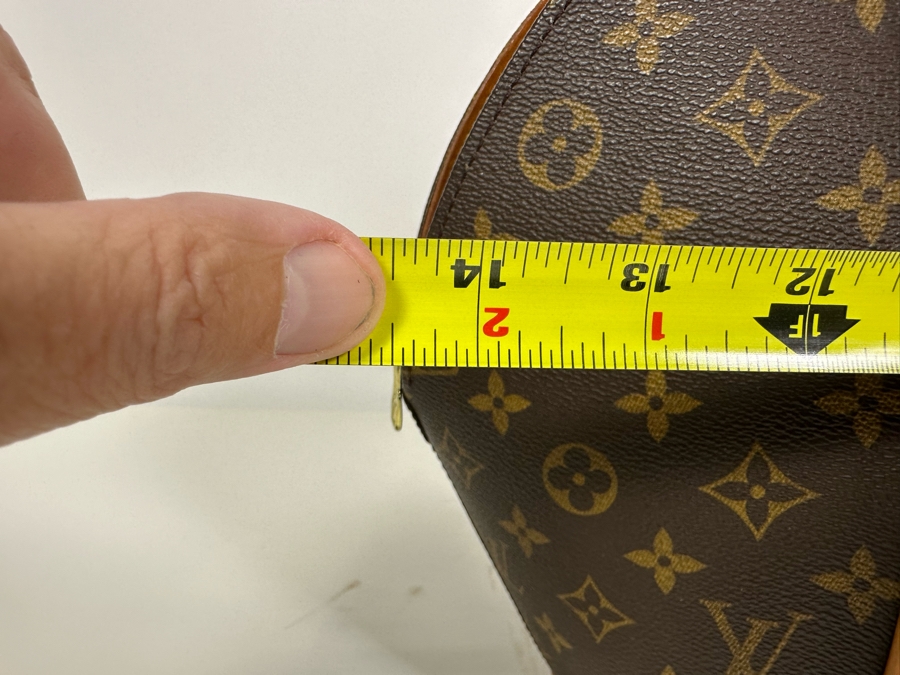 Louis Vuitton Vintage Monogram Canvas Ellipse MM 14.5W X 12H [Photo 12]