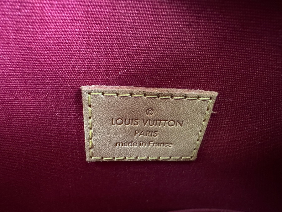 Louis Vuitton Vernis Monogram Brentwood Handbag Red 15.5 X 11.5 [Photo 10]