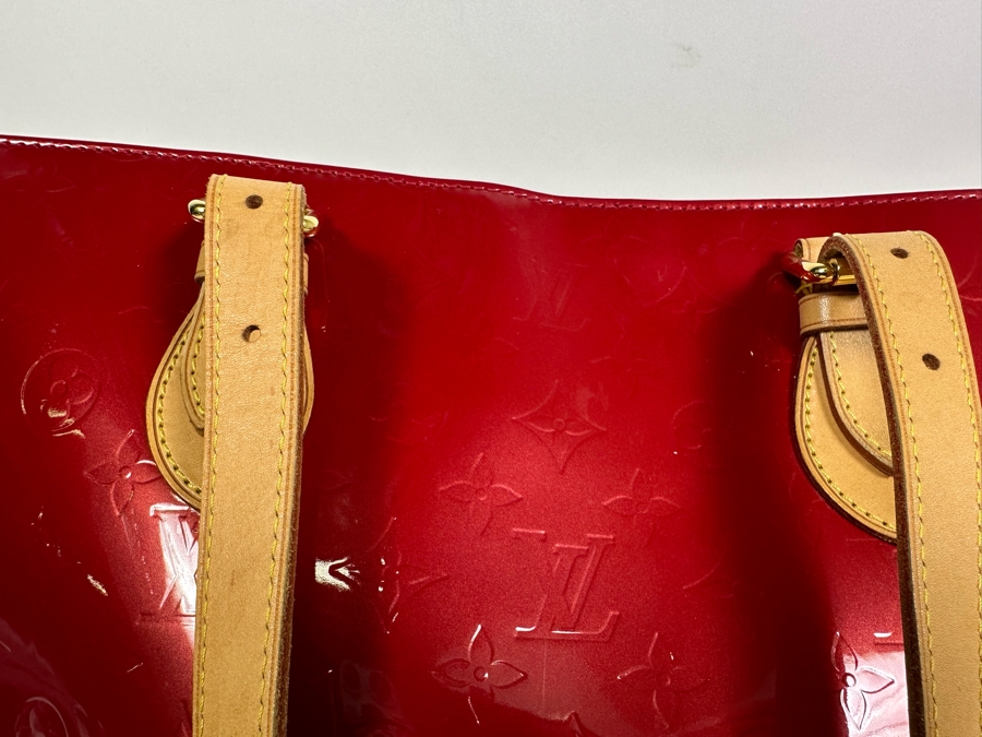 Louis Vuitton Vernis Monogram Brentwood Handbag Red 15.5 X 11.5 [Photo 7]