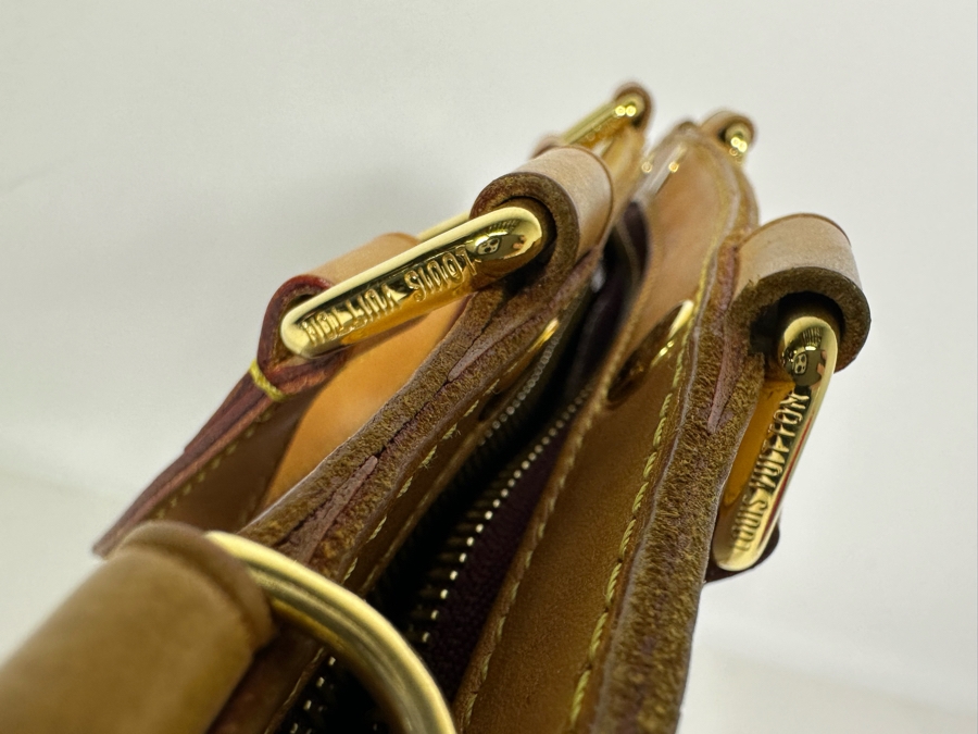 Louis Vuitton Vernis Monogram Brea Shoulder Handbag 14.5 X 11.5 [Photo 12]