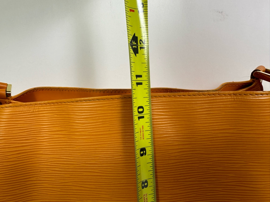 Louis Vuitton Epi Orange Leather Mandara MM Shoulder Handbag 12W X 10.5H [Photo 13]
