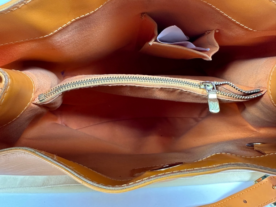Louis Vuitton Epi Orange Leather Mandara MM Shoulder Handbag 12W X 10.5H [Photo 10]
