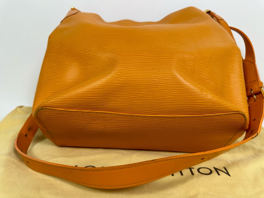 Louis Vuitton Epi Orange Leather Mandara MM Shoulder Handbag 12W X 10.5H [Photo 8]