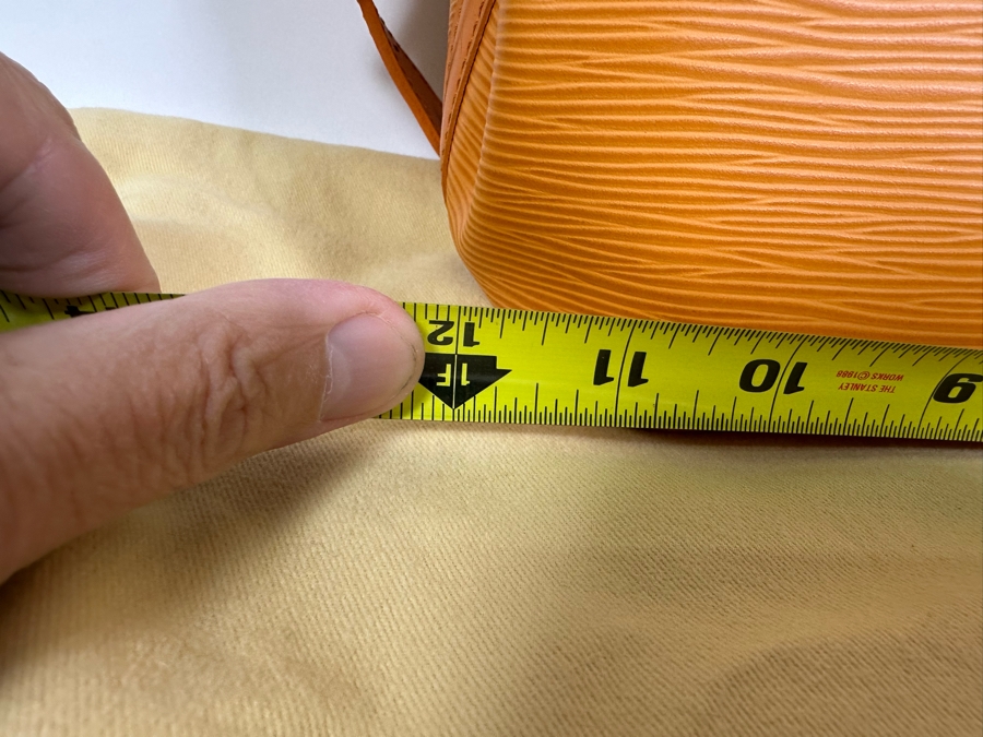 Louis Vuitton Epi Orange Leather Mandara MM Shoulder Handbag 12W X 10.5H [Photo 12]