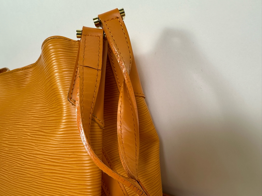 Louis Vuitton Epi Orange Leather Mandara MM Shoulder Handbag 12W X 10.5H [Photo 7]