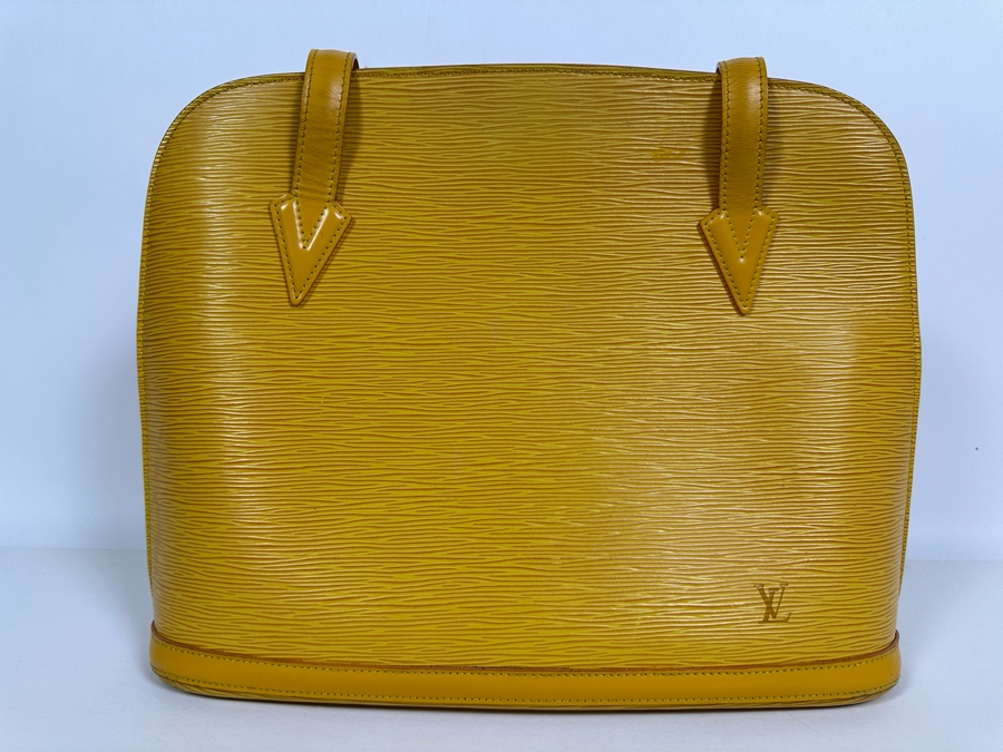 Louis Vuitton Epi Yellow Leather Lussac Shoulder Handbag 15W X 12H [Photo 3]