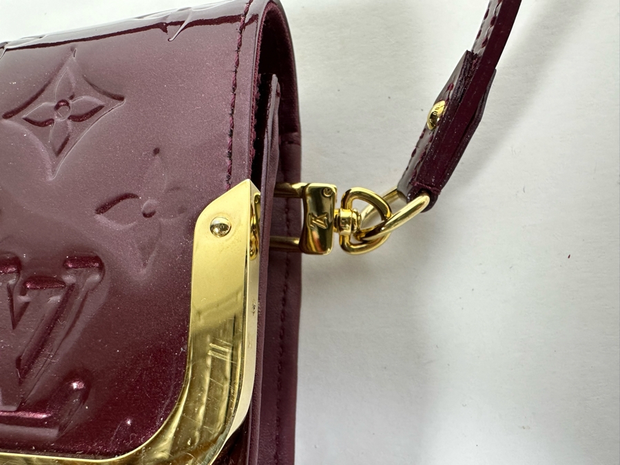Louis Vuitton Vernis Monogram Rossmore Handbag 9W X 5H [Photo 5]