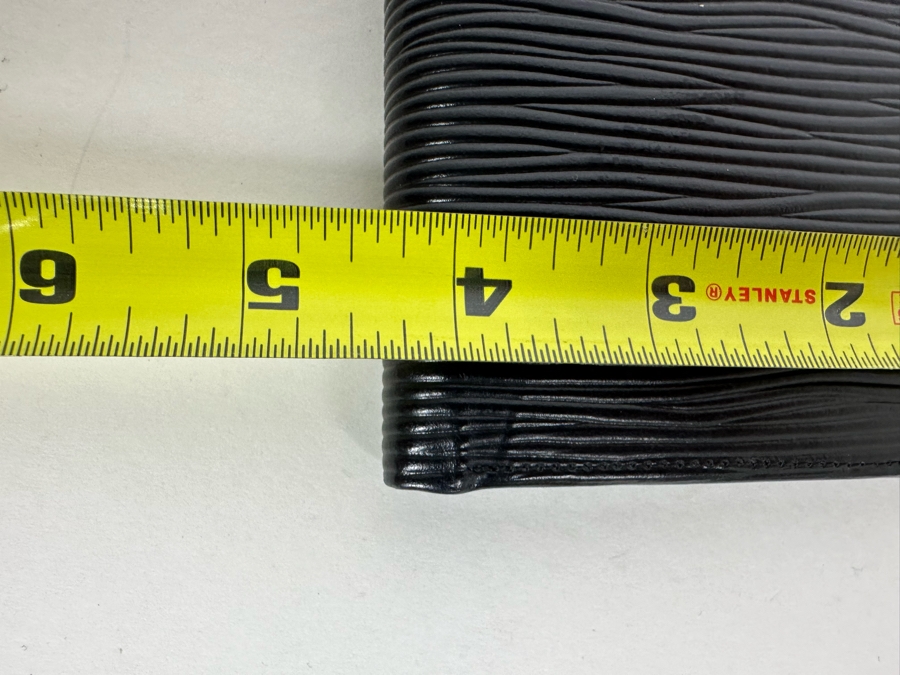 Louis Vuitton Epi Black Leather Bifold Wallet 4.25W X 4.2H [Photo 7]