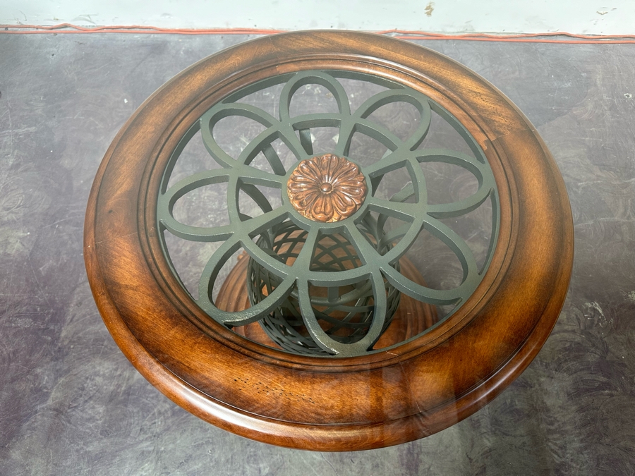 Wooden / Metal Entryway Table With 5' Round Beveled Glass Top 30'H [Photo 5]