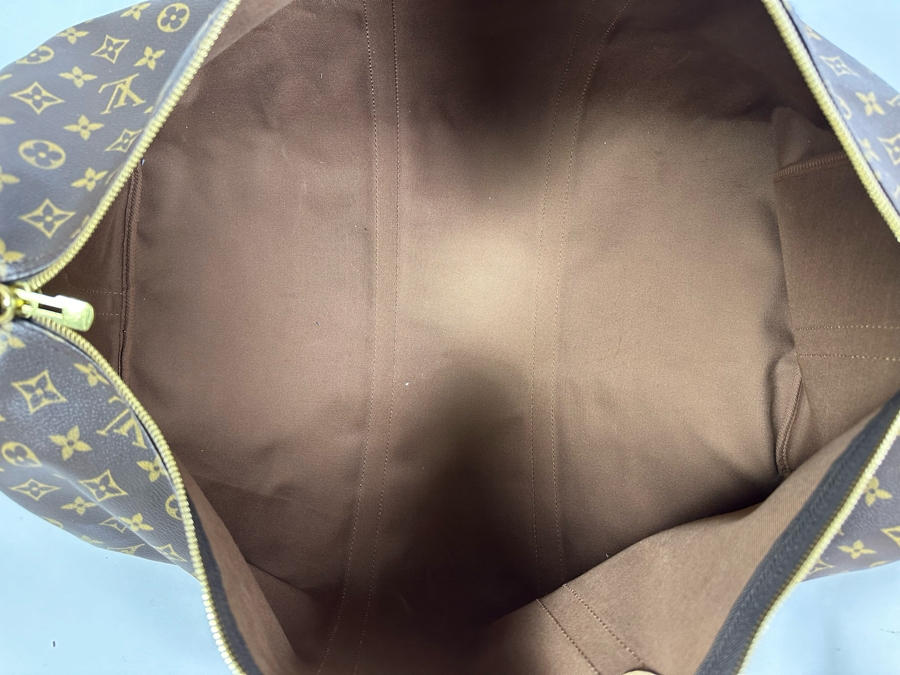 Louis Vuitton Monogram Canvas Keepall 55 Bag 24W X 12H [Photo 17]