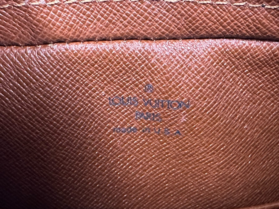 Louis Vuitton Monogram Canvas Pochette Cite Shoulder Bag 8.5W X 5.5D X 2.5H [Photo 9]