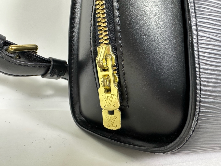 Louis Vuitton Black Epi Mabillon Backpack Handbag 9W X 12.5H [Photo 5]