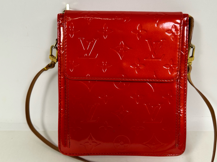 Louis Vuitton Red Vernis Monogram Pochette Mott Handbag 6.5W X 7.5H [Photo 6]