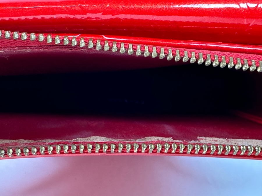 Louis Vuitton Red Vernis Monogram Pochette Mott Handbag 6.5W X 7.5H [Photo 15]