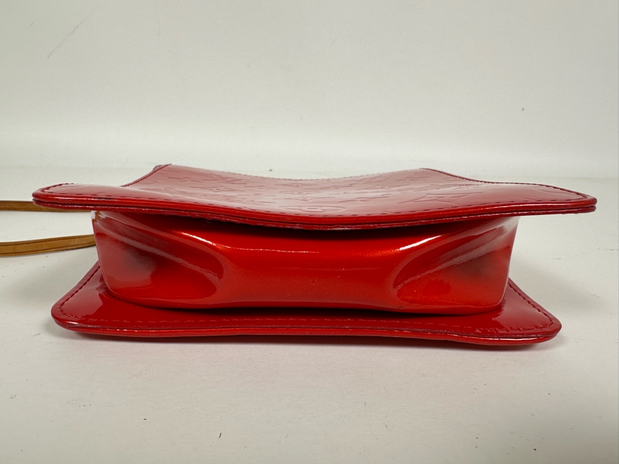 Louis Vuitton Red Vernis Monogram Pochette Mott Handbag 6.5W X 7.5H [Photo 18]