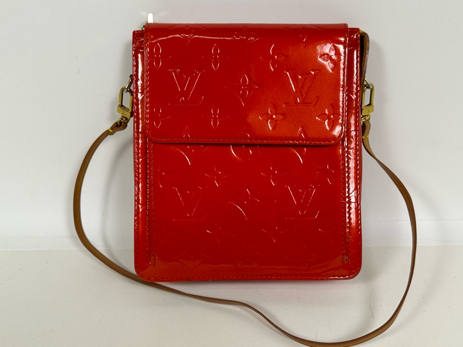 Louis Vuitton Red Vernis Monogram Pochette Mott Handbag 6.5W X 7.5H [Photo 3]