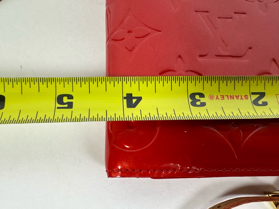 Louis Vuitton Vernis Monogram Walker Shoulder Wallet Handbag Red 4.25 X 7 [Photo 16]