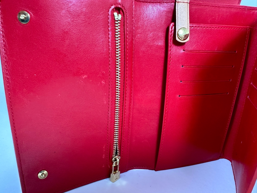 Louis Vuitton Vernis Monogram Walker Shoulder Wallet Handbag Red 4.25 X 7 [Photo 11]